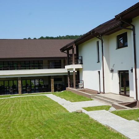 Pensiunea Patru Anotimpuri Sasca Romana Exterior photo
